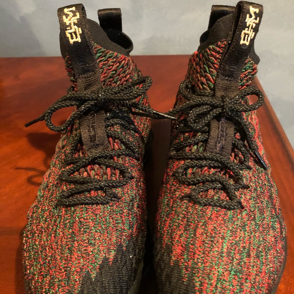 NIKE - Lebron 15 XV BHM